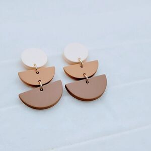 5/$25 Brown Beige Geometric Statement Earrings